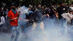 Demo Sri Lanka Makin Kacau, Massa Tuntut Plt Presiden Mundur