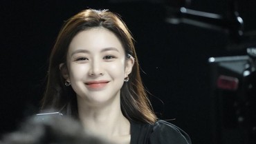 img-title Totalitas demi Drakor 'Moving', Go Yoon Jung Ikut Kelas Bimbel Betulan