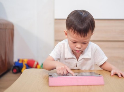 Tak Selalu Negatif, Anak Bisa Sukses bila Belajar 3 Hal Ini dari Gagdet Lho
