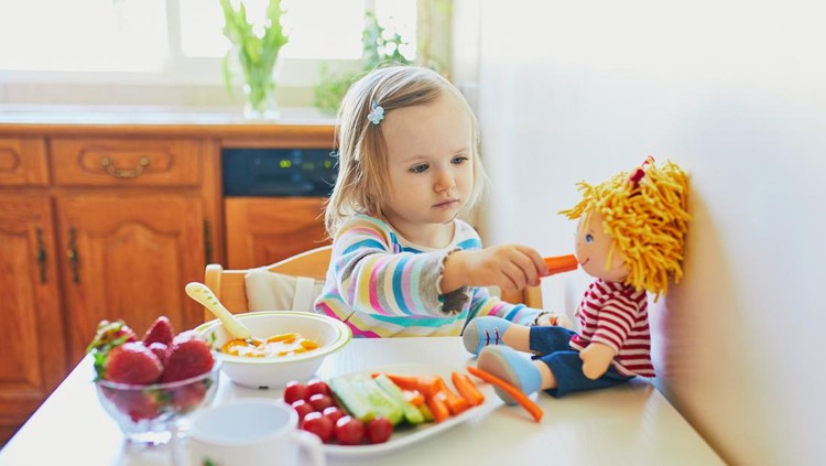 ilustrasi anak tidak mau makan buah dan sayur
