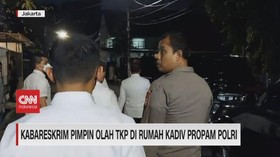 VIDEO: Kabareskrim Pimpin Olah TKP di Rumah Kadiv Propam Polri