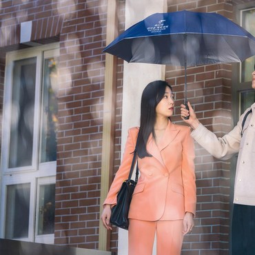 Misteri 'Why Her?' Siap Terungkap, Hwang In Yeop Bakal Kehilangan Seo Hyun Jin?