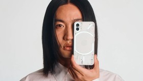 Nothing Phone 1 Diklaim Bisa Jadi Remote buat Mobil Tesla