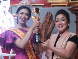 Pulang ke Bona Pasogit, Gresita Siahaan Disambut Dengan Sukacita