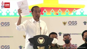 VIDEO: Jokowi Curhat Pernah Kesulitan Urus Izin Usaha