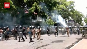 VIDEO: Detik-detik Demonstrasi di Sri Lanka Makin Kacau