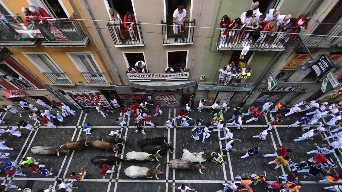 FOTO: Kembali Diseruduk Banteng di Festival San Fermin