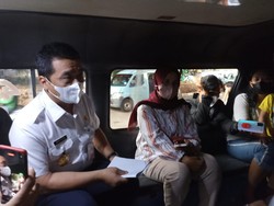 Alasan DKI Batal Terapkan Pemisahan Tempat Duduk Wanita-Pria di Angkot