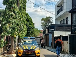 Rumah Digeledah, Anak Nikita Mirzani Cekcok dengan Polisi