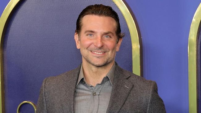 Bradley Cooper mengaku menangis kejer usai melihat cuplikan Guardians of the Galaxy Vol 3, terutama berkaitan dengan perannya sebagai Rocket Raccoon.