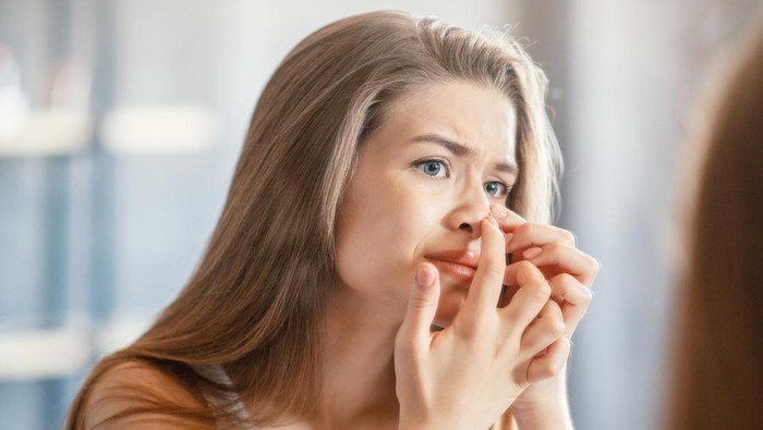 img-title 5 Alasan Kamu Tidak Boleh Memencet Jerawat di Area Hidung