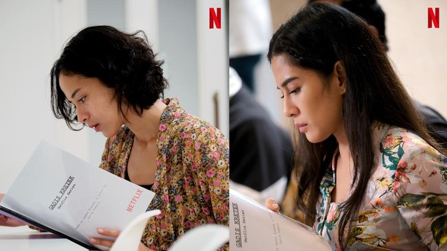 Dian Sastrowardoyo dan Putri Marino menjadi dua pemeran utama serial orisinal Netflix terbaru, berjudul Gadis Kretek.