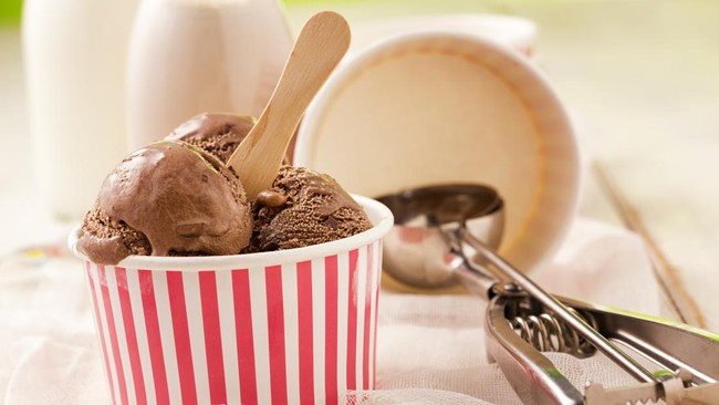 Baskin Robbins membagikan es krim gratis dengan syarat cuma modal download aplikasi Allo Bank.