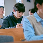 Beauties Sudah Tahu? Kata 'Oppa' yang Diserap dari Bahasa Korea Telah Terdaftar di KBBI!