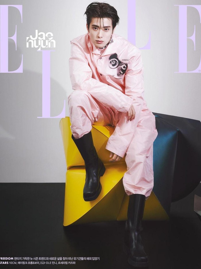 Nggak heran, Jaehyun sendiri termasuk dalam jajaran visual di sub-grup NCT 127, Beauties. Ia juga menempati posisi sebagai Main Vocalist, Lead Dancer, hingga Sub Rapper di NCT 127./ Foto: instagram.com/ellekorea