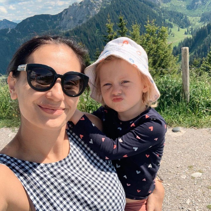 <p>Marissa Nasution melahirkan dua putri cantik bernama Alaia Moana dan Olivia Luna. Mereka akrab disapa Allie dan Ollie. (Foto: Instagram @marissaln)</p>