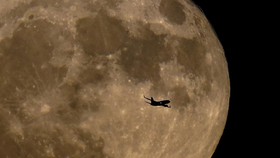 Dari Mana Datangnya Bulan?