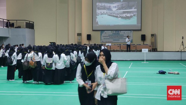 Polisi menangkap satu tersangka penganiayaan mahasiswa baru Politeknik Kesehatan (Poltekes) Kemenkes Makassar.