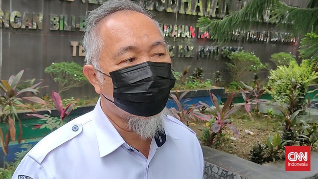 Salah satu satu orang pelaku yang cekoki miras dan menganiaya belasan mahasiswa baru Poltekes Makassar merupakan mahasiswa senior drop out.