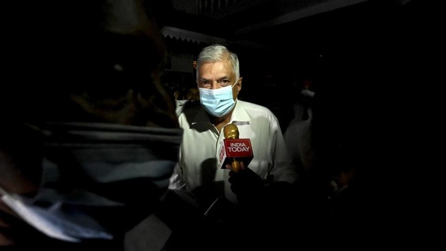 Perdana menteri sekaligus pelaksana tugas presiden Sri Lanka, Ranil Wickremesinghe, mengatakan bahwa pemerintahan Gotabaya Rajapaksa menutupi krisis ekonomi.