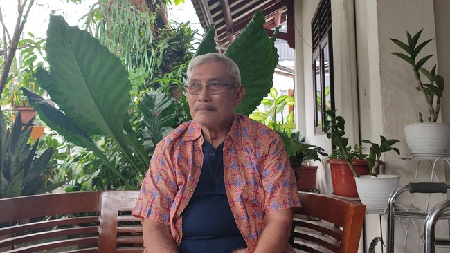 Seno Sukarto mengaku pernah menjabat sebagai Kapolda Sumut dan Aceh. Pangkat terakhirnya yaitu Mayjen atau yang sekarang disebut Irjen.