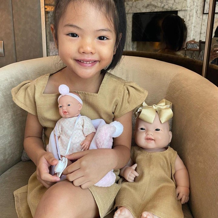 <p>Anak Farah Quinn, Amaria yang akrab dengan panggilan Yaya lahir pada Oktober 2018. Kini, usianya sudah hampir 4 tahun. (Foto: Instagram @farahquinnofficial)</p>