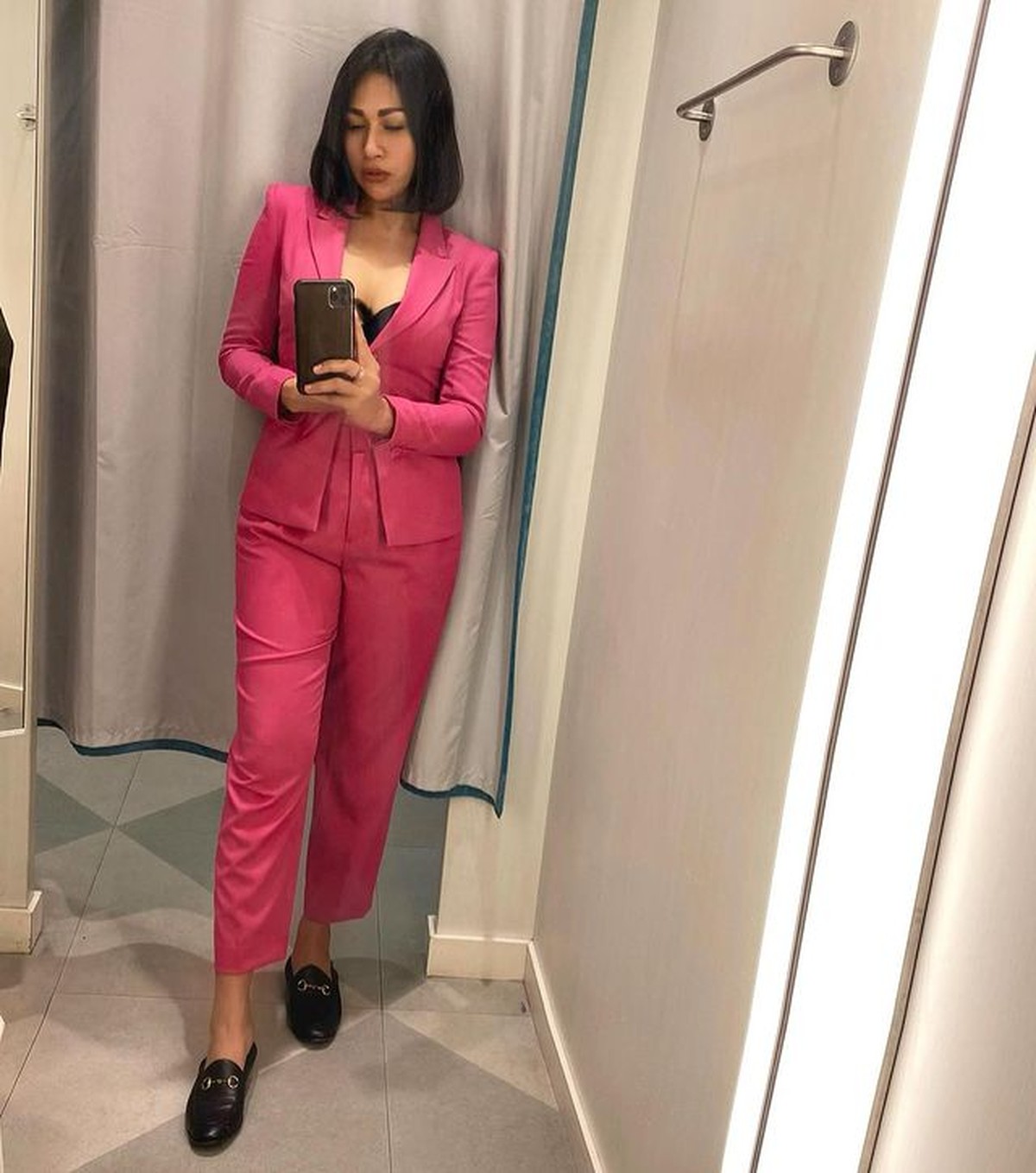 Angelina Sondakh dan Tata Janeeta