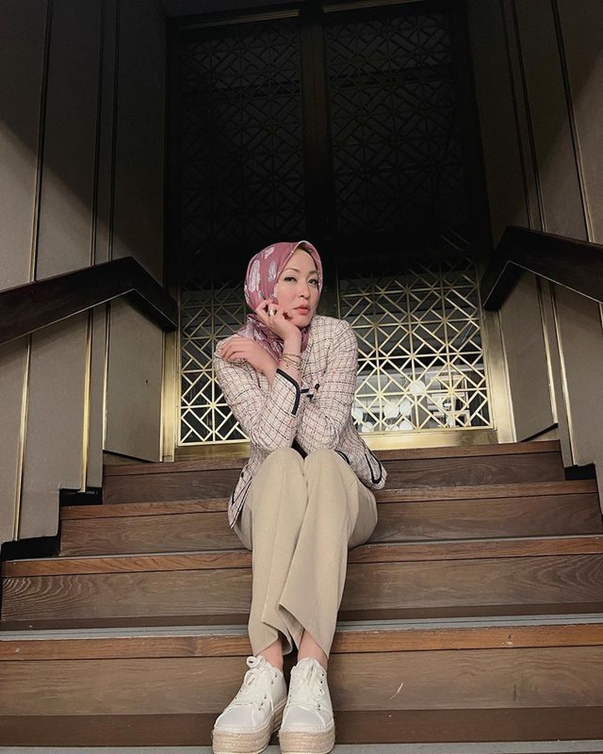 Angelina Sondakh dan Tata Janeeta