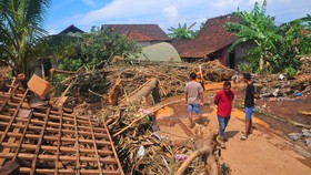 Penyebab 'Tsunami Kecil' Hantam Pati Saat Warga Tidur Lelap