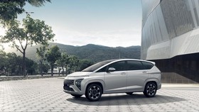 Hyundai Stargazer Tersedia Pilihan Captain Seat, Cuma Tambah Rp1 Juta