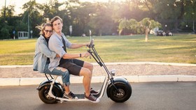 Apa Bedanya Sepeda Listrik dan Sepeda Motor Listrik?