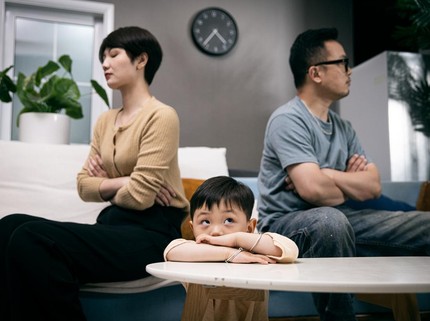 7 Kondisi dan Sikap Orang Tua yang Bisa Merusak Mental Anak