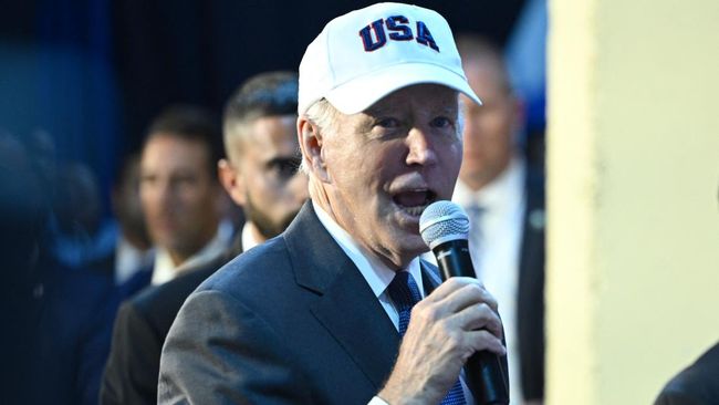 Presiden Joe Biden girang dan bersemangat usai Amerika Serikat berhasil membekuk Iran dengan skor 1-0 di Piala Dunia Qatar 2022 pada Rabu (30/11).