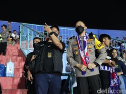 Aremania Apresiasi Pengamanan Laga Leg Pertama Final Piala Presiden 2022