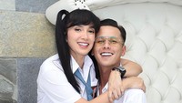 <p>Enggak cuma anak-anak saja yang menikmati pesta ulang tahun. Ussy Sulistiawaty dan Andhika Pratama turut bersenang-senang di momen tersebut. (Foto: Instagram @andhiiikapratama)</p>