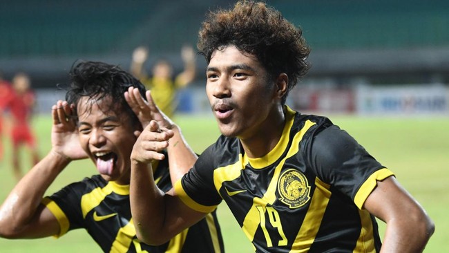 Pelatih timnas Malaysia U-19 Hassan Sazali mengaku gembira timnya kembali menjuarai Piala AFF U-19 untuk kali kedua di Indonesia.