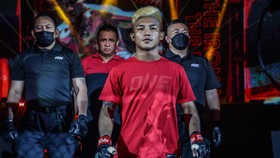 Rodtang Latihan Bareng Influencer Shane Fazen Jelang ONE 161