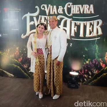 Riasan Wajah Via Vallen Saat Akad Nikah Jadi Sorotan