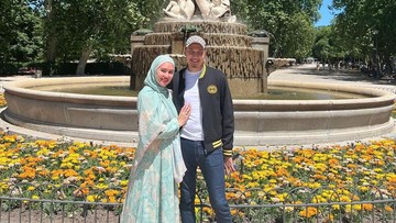 KOMENTAR NETIZEN TERHADAP VIDEO KARTIKA PUTRI