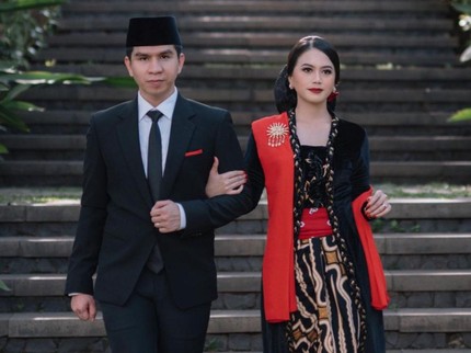 Jarang Terekspose! 7 Potret Romantis Ifan Govinda & Istri, Politisi Cantik Bun