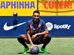 Raphinha ke Barcelona karena Ronaldinho