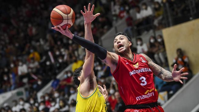 “Indonesian Basketball National Team Loses to Philippines in SEA Games 2023 Semifinals”