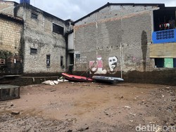 Kena Banjir 1 Meter, Warga Pondok Pinang Minta Kali Pesanggrahan Dikeruk