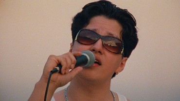 Lirik Lagu Be Mine - Boy Pablo