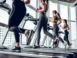 Viral Aturan Latihan Treadmill 12-3-30, Seefektif Apa untuk Pangkas BB?