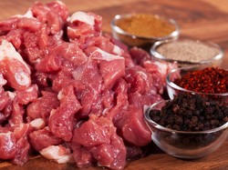Tips Menyimpan Daging Kurban Tanpa Kulkas dari Chef, Cocok Buat Anak Kos!
