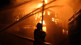 Ledakan Pabrik Pupuk Kaltim: Over Firing, Gas Beracun Dibantah