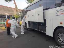 446 Jemaah Cek Kesehatan di Asrama Haji Surabaya, 9 Orang Bersuhu Tinggi
