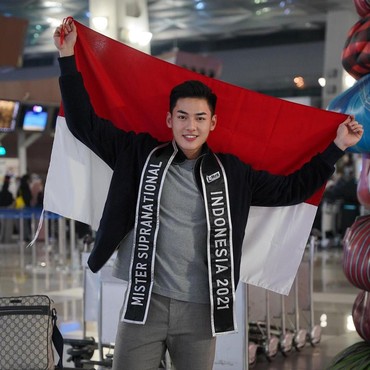 Matthew Gilbert Pengusaha Muda Indonesia Jadi Juara 2 di Mister Supranational 2022