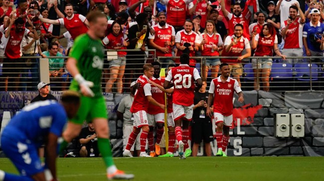 Arsenal mengemas kemenangan atas Everton dalam laga uji tanding di Amerika Serikat.